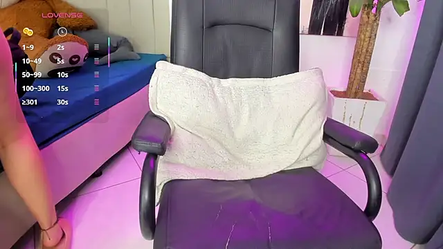 Lilith_moonx webcam