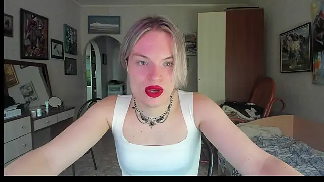 milliKira006 webcam