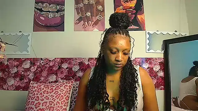 EnchantingLisa webcam