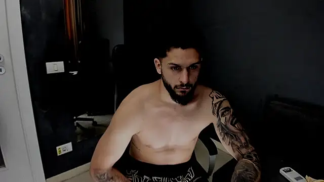 TroyWadee webcam