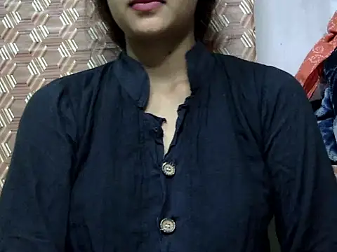 sayana_shrma live cam on StripChat