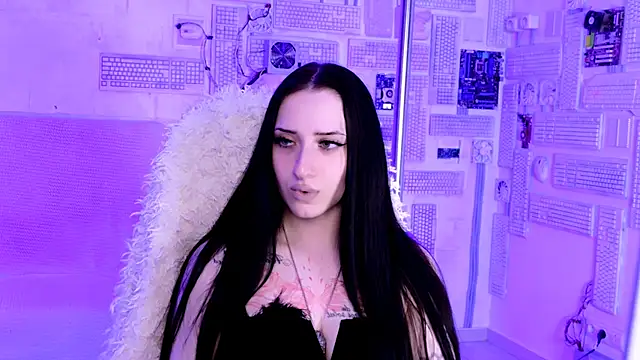 MonicaLowes webcam