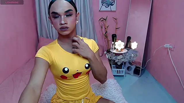 VivienneLuxe webcam