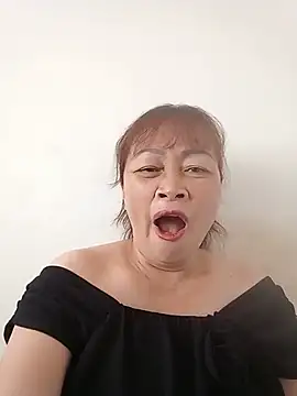 Baby-ladyboobs2026 webcam