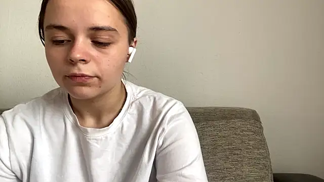 LorileeKaliszewski webcam