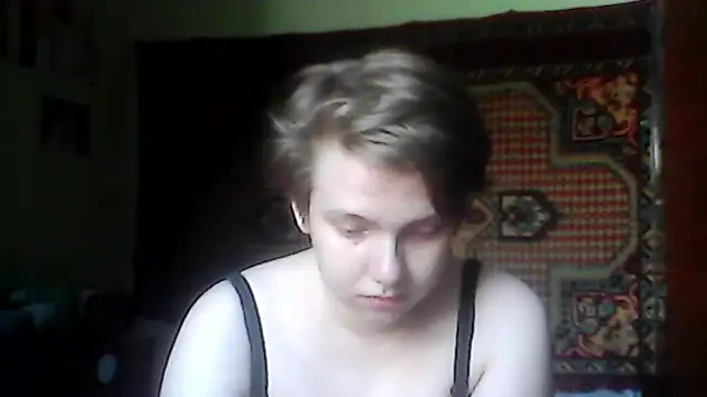 MiraElowen webcam
