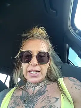 blondhotTINA webcam