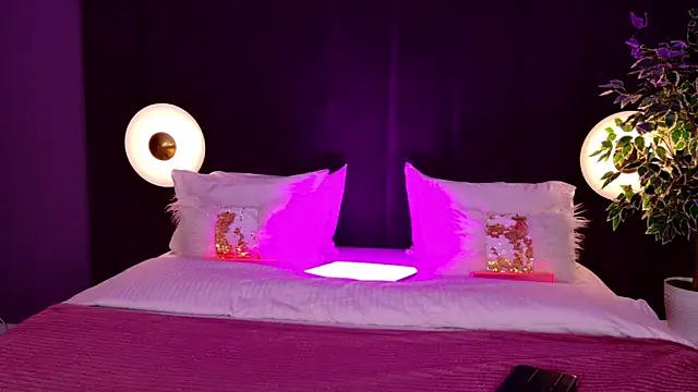 HelenaMorgan webcam