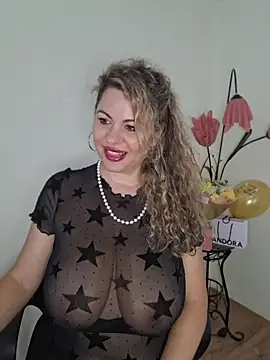 VixenVibesX webcam
