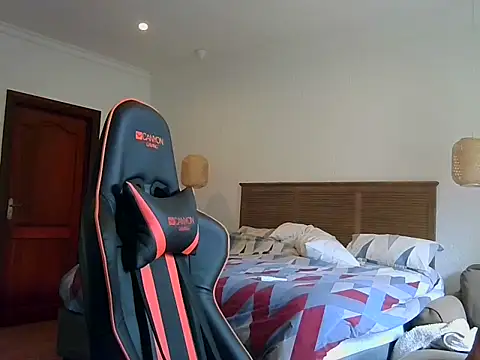 TroyDieselXXX webcam