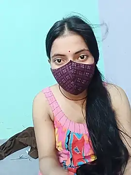 20_year_only_girl live cam on StripChat