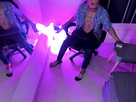 Damiam_23 webcam