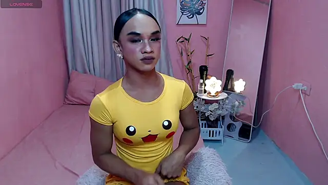 VivienneLuxe webcam