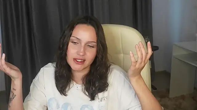 YettaMead webcam