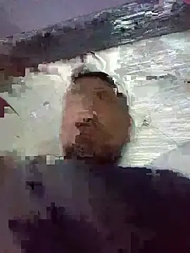 Ernesthot82 live cam on StripChat