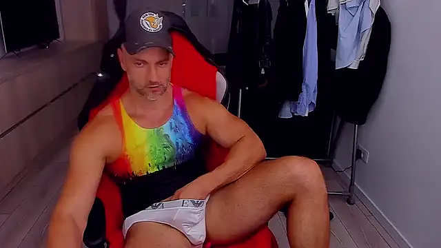MarisMuscle webcam
