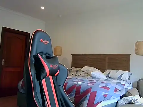 TroyDieselXXX webcam