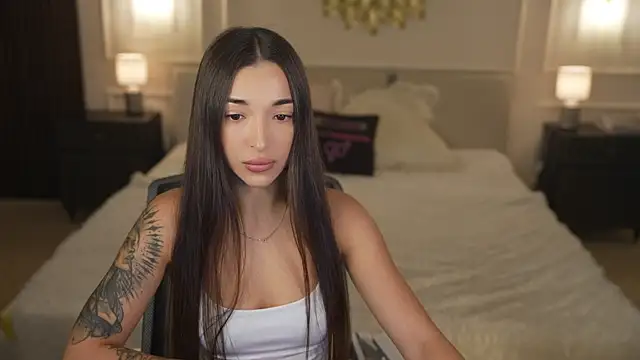 Luna_secretgirl webcam