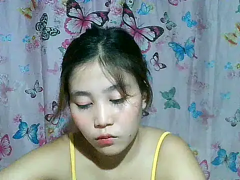 SexyAsianPussy4u webcam
