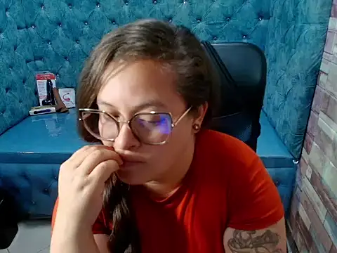 SaraThonson_ webcam