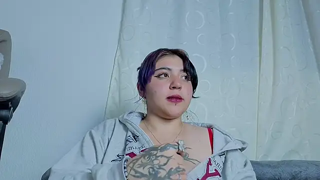 Blueberry_gothic webcam