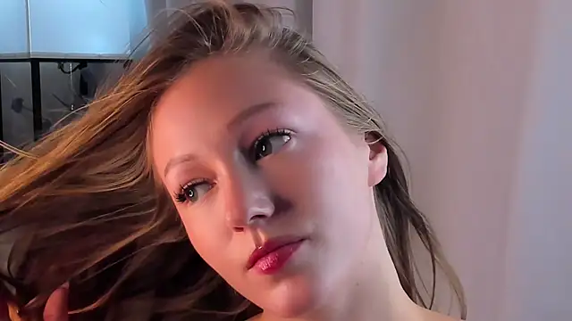 NanceeFinlay webcam