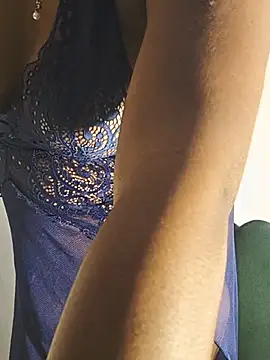 DIRTYSECRET_QUEEN_07 webcam