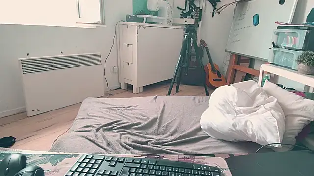 CeriseLapine webcam