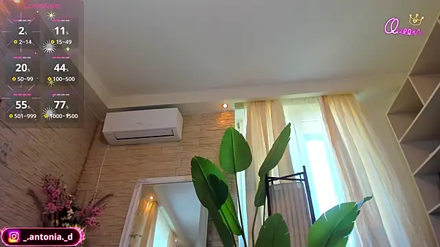 Bella_Posh webcam