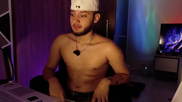 Ryan_Miller111 webcam