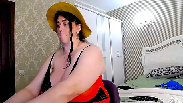 Evelyn_Shy