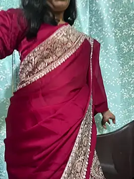 Priyaa_1433