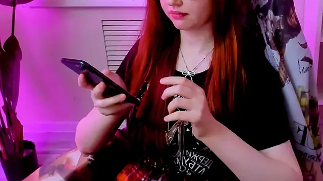 CarolGiggly live sex cam