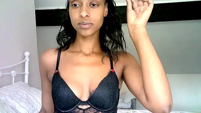 Hazel_Dollxx