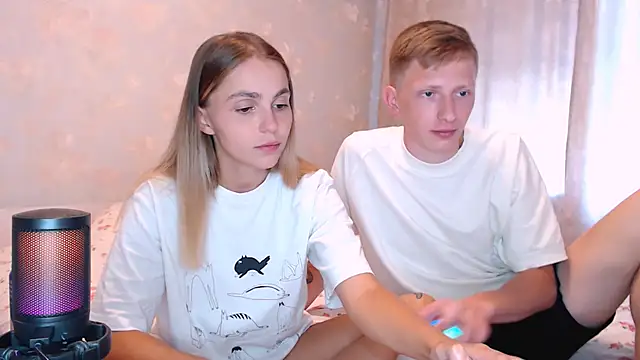 juliaanddima webcam