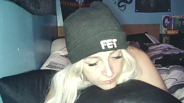 cutiekayls - Cutiekayls's free webcam - UK Sex Cams