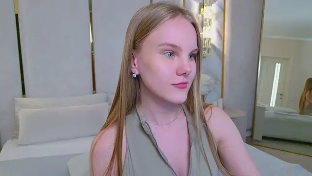 Lili_Lohan webcam