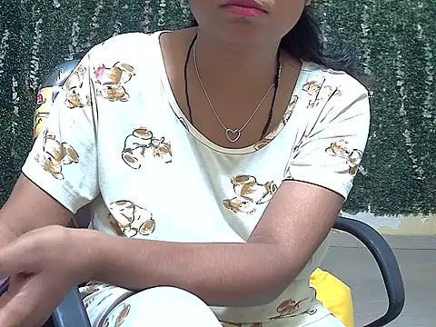 Ruhi_Hotty webcam