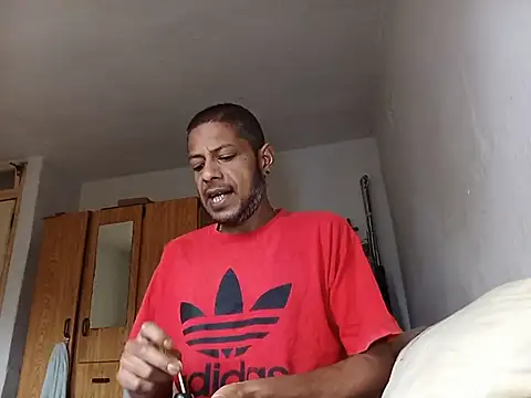 hornyman69123 webcam