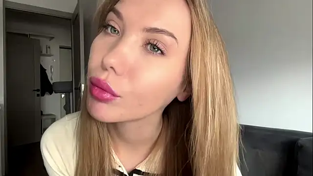 KarinaVarrato webcam