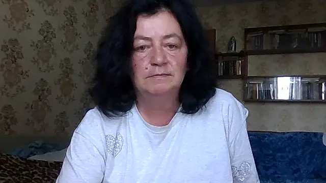 gypsiqueen2 - GypsiQueen2's free webcam - UK Sex Cams