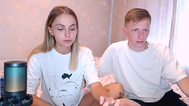juliaanddima webcam