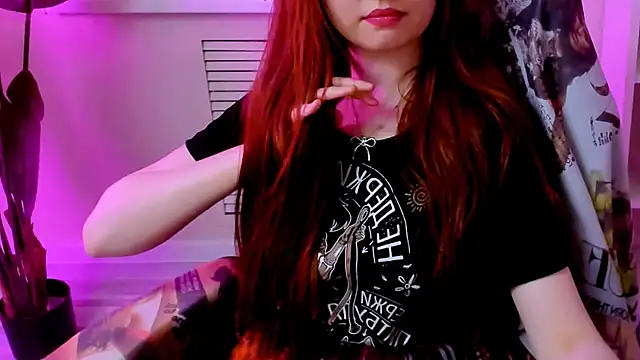CarolGiggly webcam
