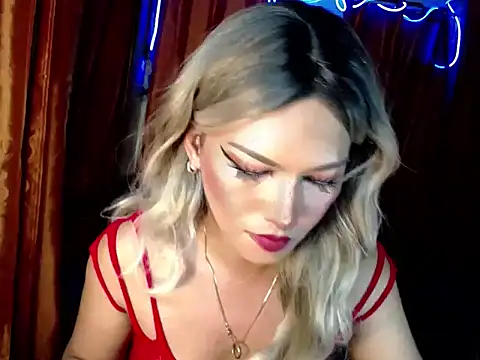Queensabbyvee live cam on StripChat