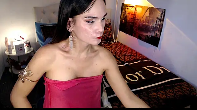 NinaDOM4CUM webcam