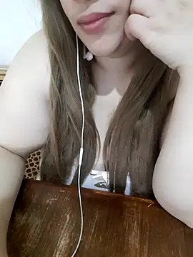 Madam_bezzzoul webcam