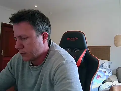 TroyDieselXXX webcam