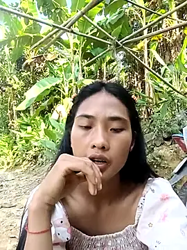 Hoa-tuylip live cam on StripChat
