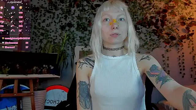 tattoo_art_baby webcam