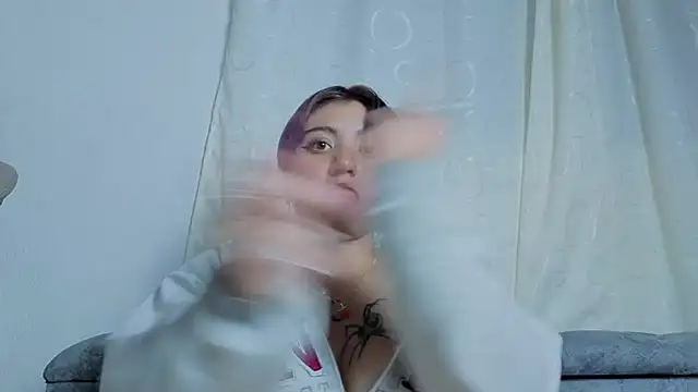 Blueberry_gothic webcam